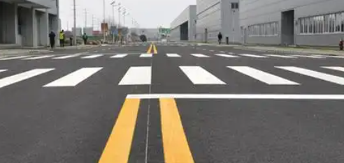 蘇州工廠車間劃線施工選哪家？專業(yè)團(tuán)隊(duì)助力工廠規(guī)范生產(chǎn)